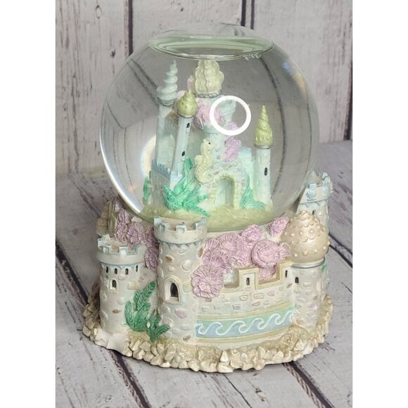 8" Vintage 1994 SFMBC Snow Globe "Under The Sea" Music Box Ocean Castle Glitter - Picture 1 of 6
